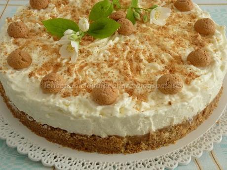 Cheesecake amaretti e profumo di vaniglia