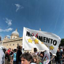 La marcia Perugia-Assisi per il Reddito di Cittadinanza