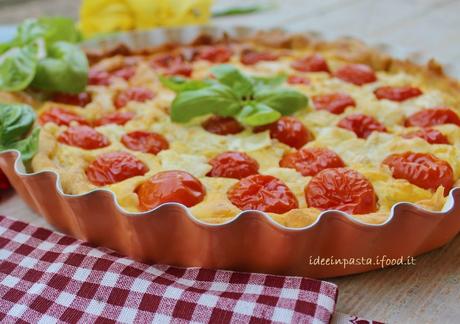 Torta Salata con Caprino, Pomodori e Basilico