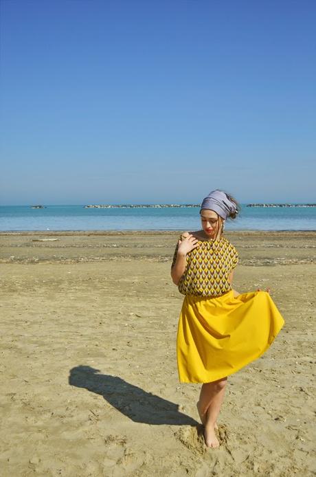 PetiteFraise + Fils de Rêves: style tips part III. Summer sunshine girl w/ yellow skirt and asymmetrical earrings