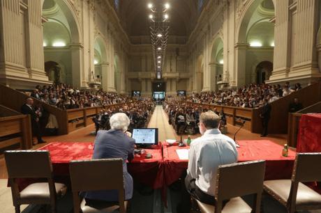 BOLOGNA: GRANDE SUCCESSO PER IL FESTIVAL DELLA SCIENZA MEDICA. LA LUNGA VITA Lecture Andrew Z. Fire_8_5_2015 FESTIVAL DELLA SCIENZA MEDICA_foto di Paolo Righi - Meridiana Immagini