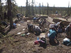 Ciondoli e denti d'orso dall'Alaska