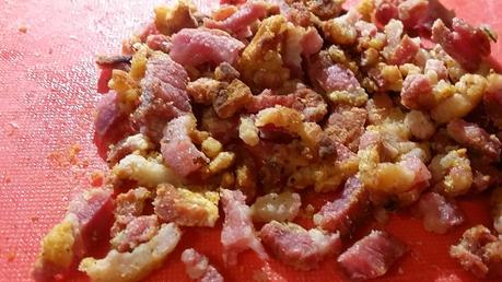 Penne integrali con fonduta di scamorza affumicata con timo e pancetta