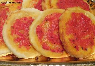 Pizzette Rosse con Lievito Madre