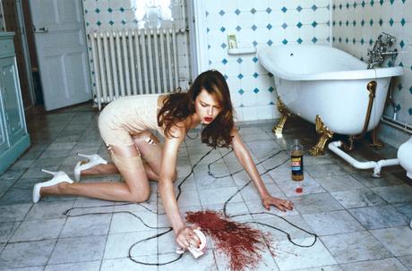 helmut-newton NO PILE (OF BLOOD) LEFT BEHIND 2003