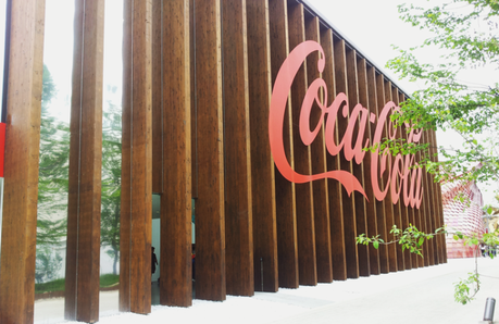 #COKEBOTTLE100: la Coca Cola nell’arte all’Expo2015