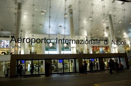 Le pecore nere: due tifosi azzurri fermati all'aeroporto