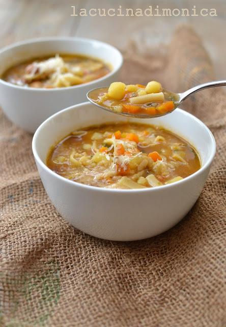 minestrone tiepido al pesto