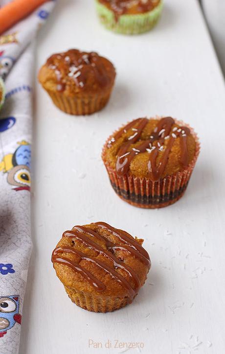 Muffin Carote e Cocco con Salsa al Caramello