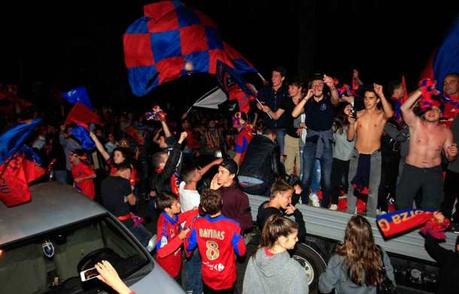 2048x1536-fit_supporters-gazelec-ajaccio-celebrent-montee-club-ligue-1-15-mai-2015