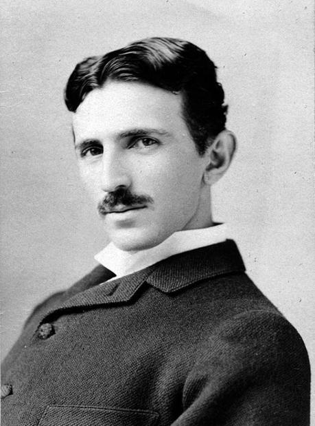 Nikola Tesla a 37 anni (1893 circa)