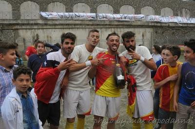 SAN VITO POSITANO PASSA IN ECCELLENZA : ESULTANZE A FINE PARTITA ....