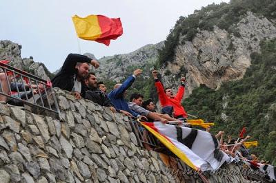 SAN VITO POSITANO PASSA IN ECCELLENZA : ESULTANZE A FINE PARTITA ....