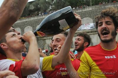 SAN VITO POSITANO PASSA IN ECCELLENZA : ESULTANZE A FINE PARTITA ....