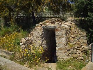Archeologia in Sardegna. Pozzo sacro di Milis, a Golfo Aranci, abbandonato a sé stesso?