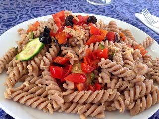 Con e Senza Bimby, Fusilli al Farro con Zucchine , Tonno, Pomodorini e Olive