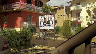 Segnalazione affissioni abusive