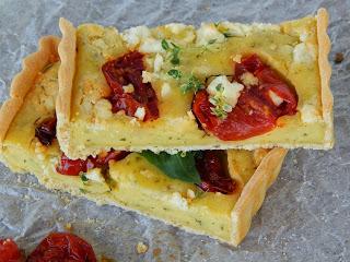 Goat cheese, tomato and basil tarte