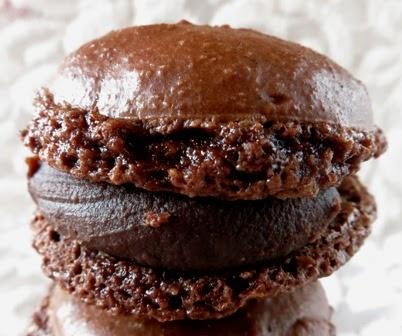 MACARON CON GANACHE AL CIOCCOLATO