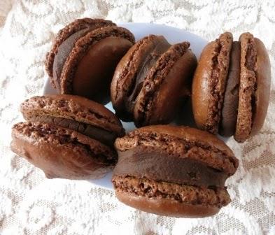 MACARON CON GANACHE AL CIOCCOLATO