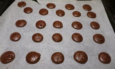 MACARON CON GANACHE AL CIOCCOLATO