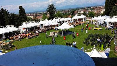 MONTAGNA IN CITTA' A UDINE SUL PIAZZALE DEL CASTELLO