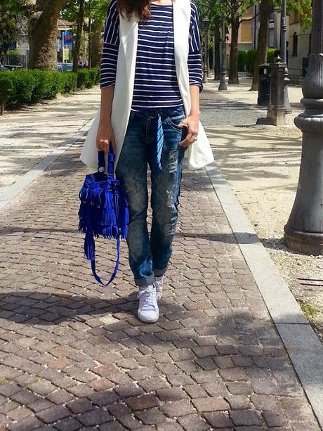EASY CHIC EASY CHIC