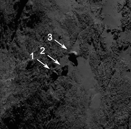 Rocce equilibriste sulla cometa 67P