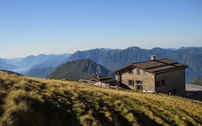 RIFUGIO CROCE DI CAMPO VAL CAVARGNA (CO)