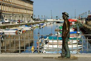 Le passeggiate letterarie in compagnia di Matteo Chiavarone: alla scoperta di Trieste