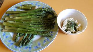 Involtini con Asparagi prosciutto e ricotta