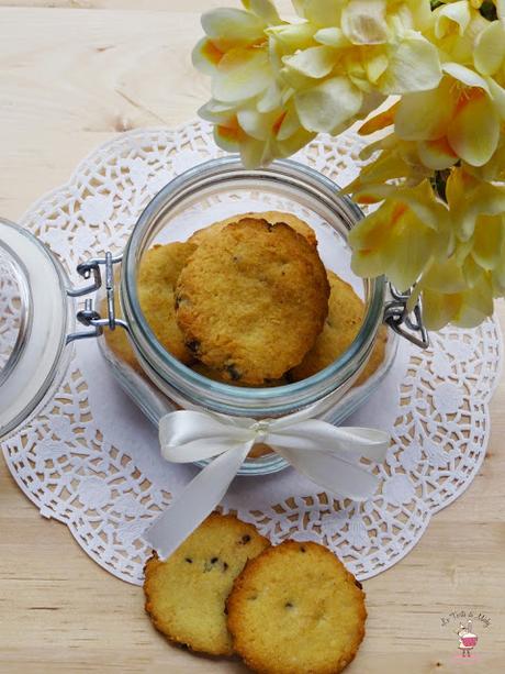 Biscotti con farina di riso e gocce di cioccolato (gluten free)