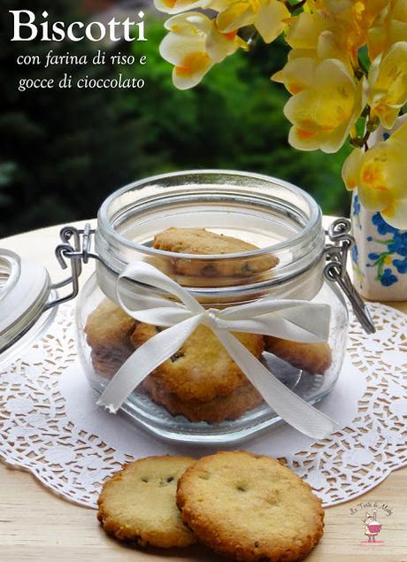 Biscotti con farina di riso e gocce di cioccolato (gluten free)