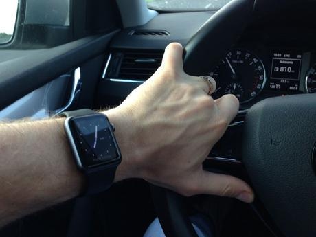 Apple Watch Sport Space Gray, unboxing e recensione dopo la prima settimana di utilizzo! Appe Watch InMobile - Al polso in macchina