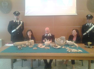 Archeologia: sequestro reperti di 2000 anni fa a Orroli, indagato tombarolo