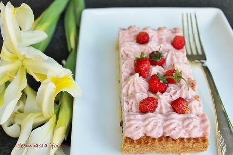 Crostata al Farro con Ganache di Cioccolato Bianco alle Fragole