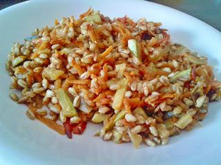 Piatto unico: farro con verdure.