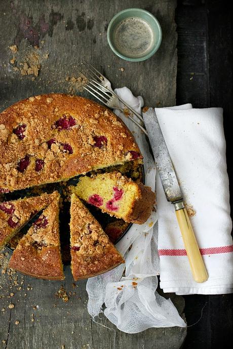 Torta banane e lamponi