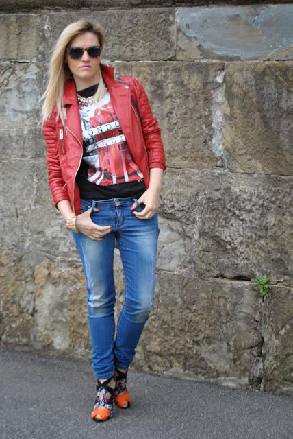 come abbinare la giacca biker outfit chiodo in ecopelle rosso come abbinare il chiodo rosso abbinamenti chiodo rosso come abbinare la giacca biker in ecopelle mariafelicia magno fashion blogger colorblock by felym outfit maggio 2015 outfit primaverili outfit casual donna outfit rock donna abbinamenti giacca biker in ecopelle come abbinare la giacca rossa outfit rosso abbinamenti rosso come abbinare il rosso fashion blog italiani fashion blogger italiane milano blogger italiane di moda blog di moda italiani how to wear rred red outfit red biker leather jacket spring outfit spring casual outfit for girl fashion bloggers italy girl blonde hair blonde gilr blondie 