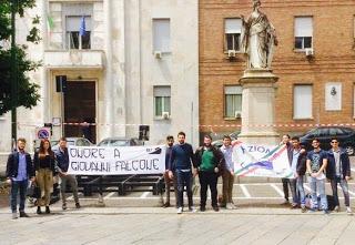 PAVIA. Ricordando Falcone, uno striscione di Azione Universitaria