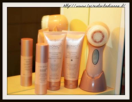 Addio macchie solari grazie a Clarisonic Sonic Radiance Brightening Solution.