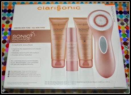 Addio macchie solari grazie a Clarisonic Sonic Radiance Brightening Solution.