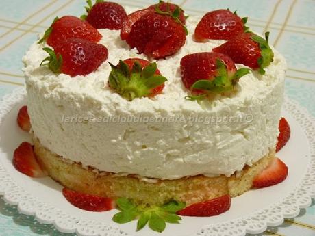 Cheesecake al cocco e fragole