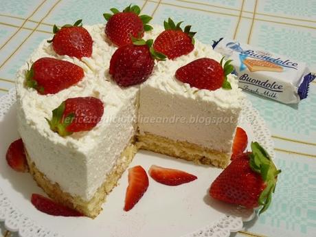 Cheesecake al cocco e fragole