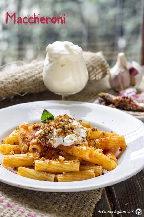 maccheroni-al-pomodoro-e-acciughe-ricette-velici-primi-contemporaneo-food