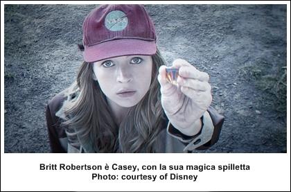 Disney's TOMORROWLANDCasey (Britt Robertson) Ph: Film Frame©Disney 2015
