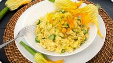 Orzotto con zucchine in fiore