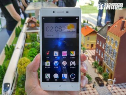 Oppo_R7_12