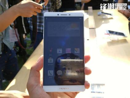 Oppo_R7_Plus_1