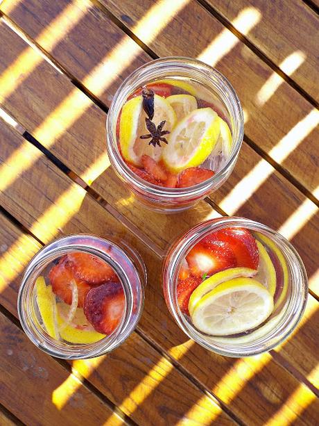 Detox water #1 : Fragola, limone e anice stellato